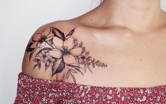 20 Das mais belas tatuagens no ombro para você se inspirar