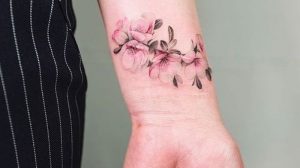 tatuagens delicadas no pulso