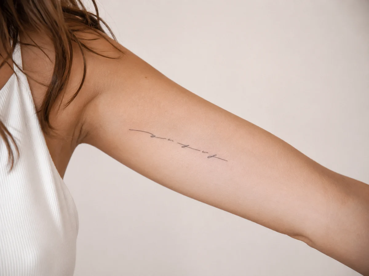Tatuagens femininas no braço: inspirações para antebraço, pulso e ombro - imagem 10