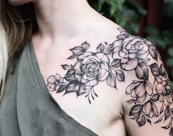 35 Tatuagens Fantásticas no Ombro Feminino para você se inspirar