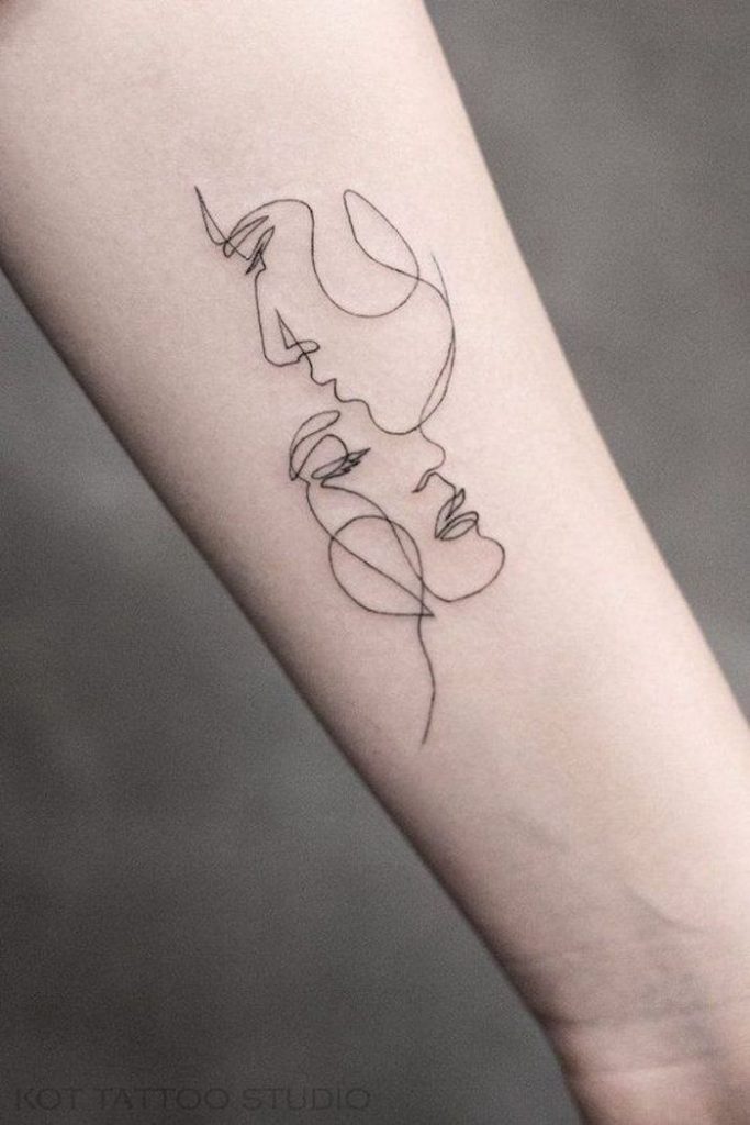tatuagem minimalista traço fino