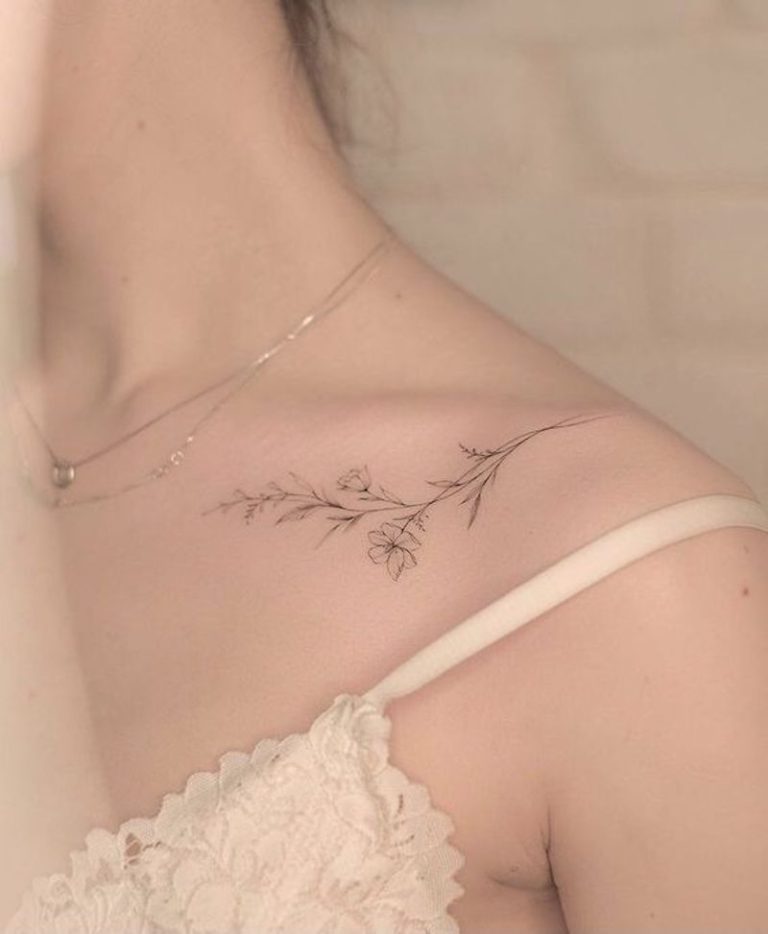 21 Tatuagens Florais no Ombro: Unindo Elegância e Delicadeza