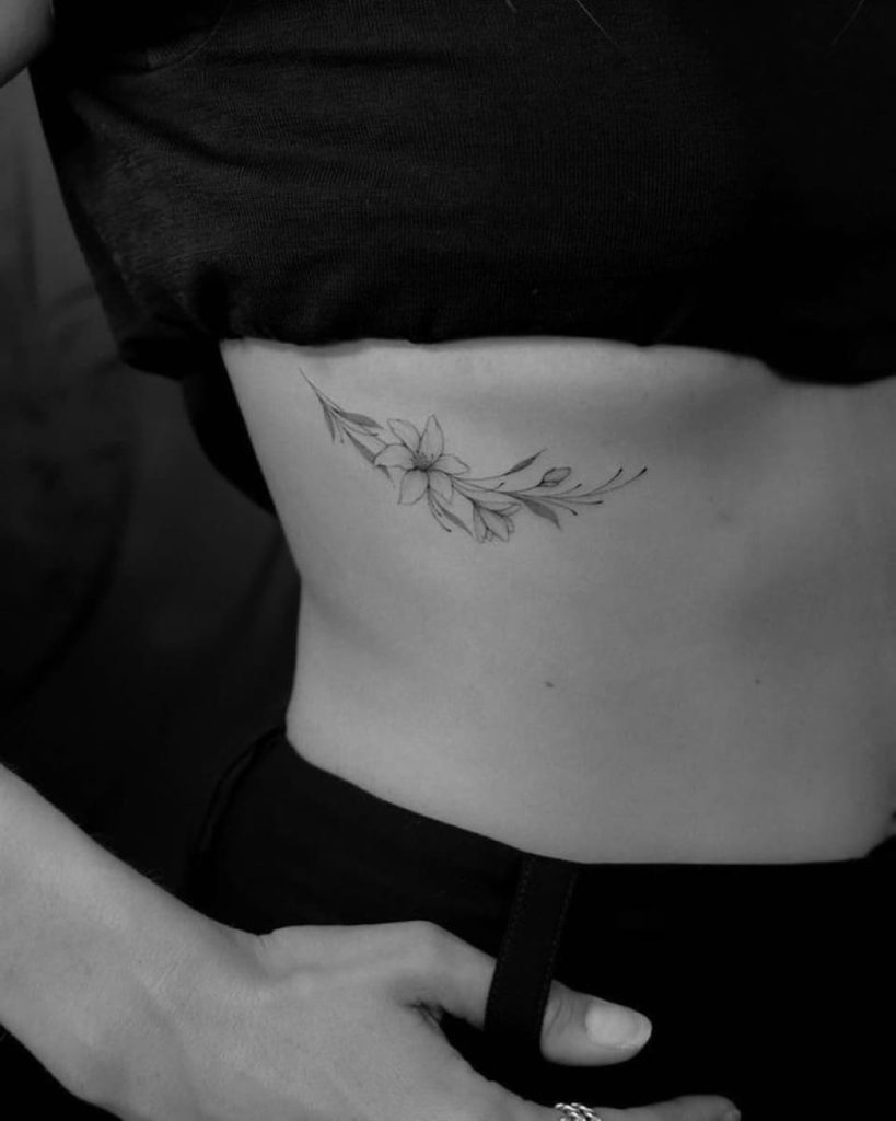 tatuagens na costela