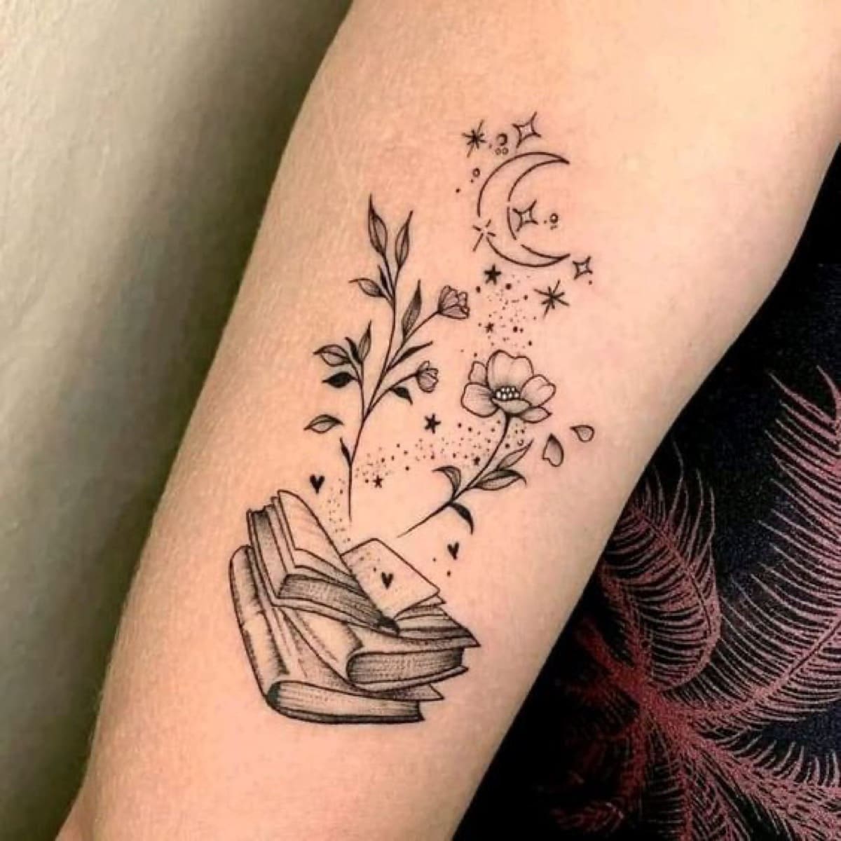 Descubra As Mais Belas Tatuagens Femininas Inspiradas Em Livros E Seu