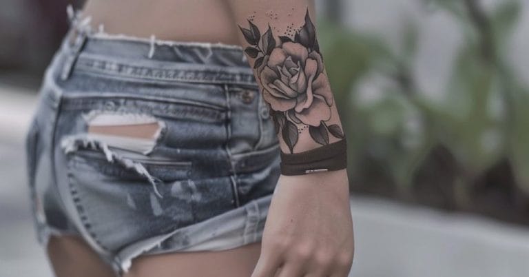 Tatuagens no Pulso: Ideias e Estilos para Mulheres Modernas
