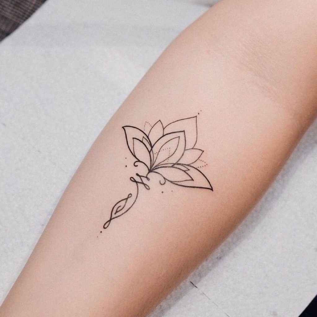17 Tatuagens Femininas de Flor de Lótus: Delicadeza e Profundidade no ...